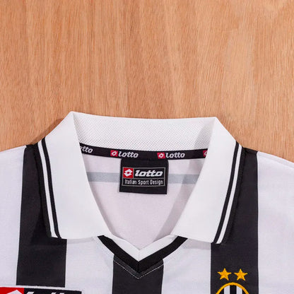 01/02 Juventus Home Retro Jersey